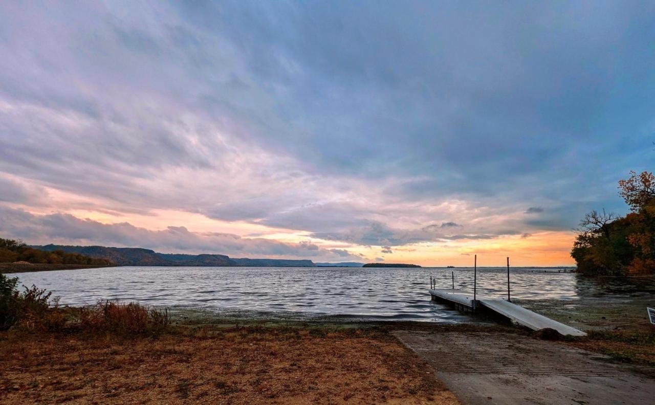 French Island Whot Tub, Kayak, Lake View, Ev La Crosse Exterior photo