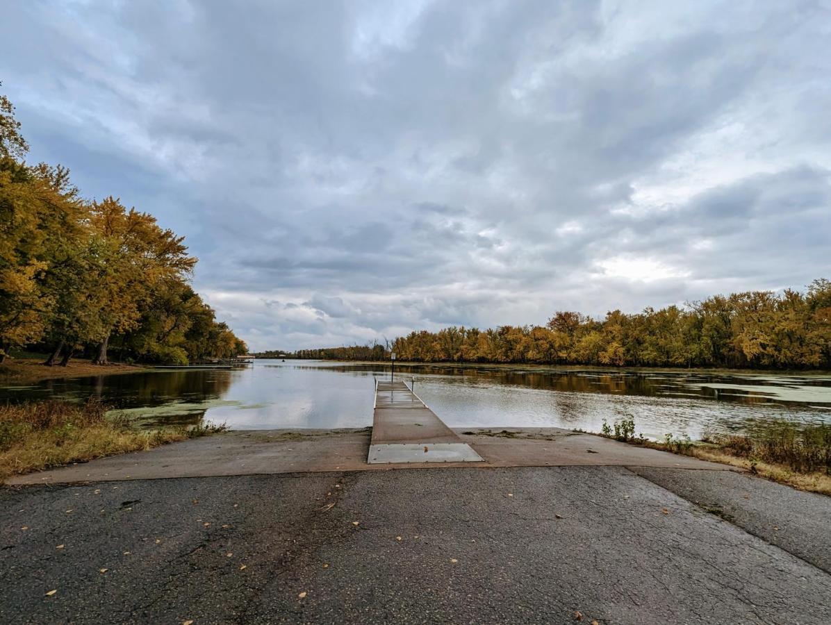 French Island Whot Tub, Kayak, Lake View, Ev La Crosse Exterior photo